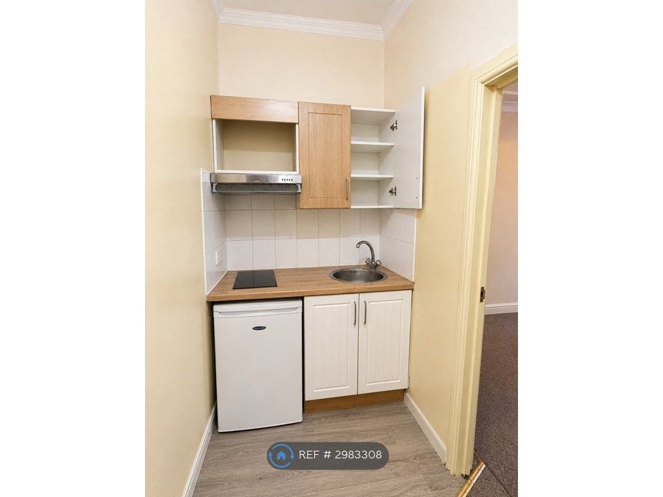 Property photo 2 of 3
