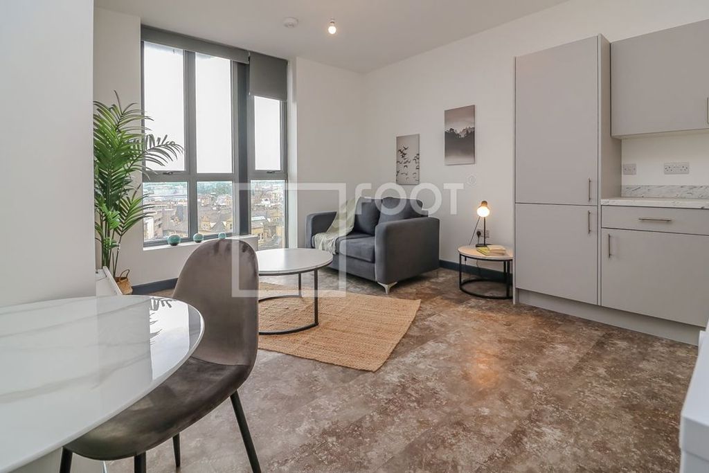 Property photo 2 of 45