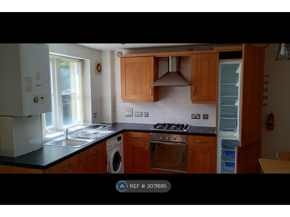 Property photo 3 of 11