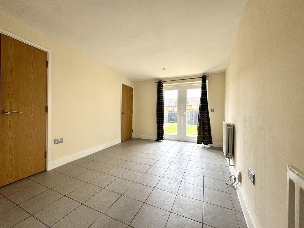 Property photo 3 of 16 Photo 1