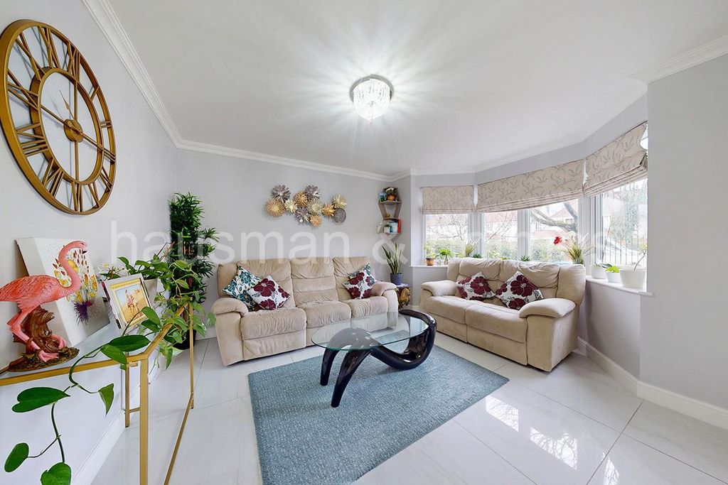 Property photo 2 of 23 W04.Jpg