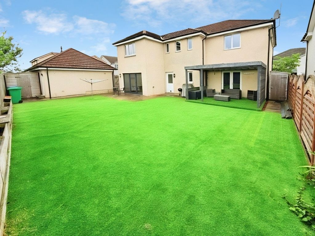 Property photo 2 of 45