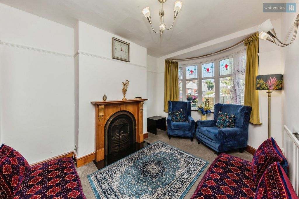 Property photo 2 of 17 Pbox-Img.Jpg