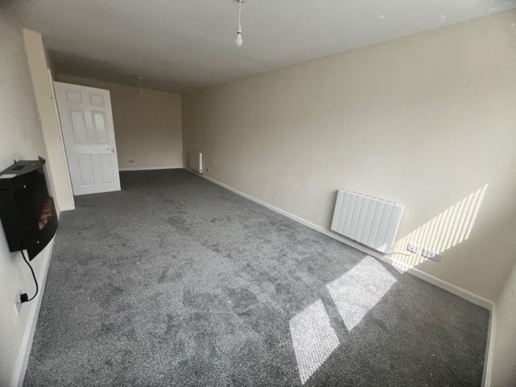 Property photo 1 of 9 Tempimagewszrrb.Jpg