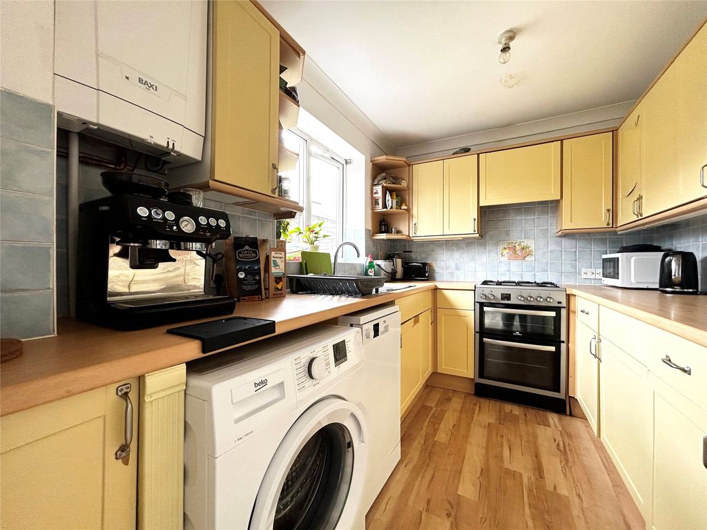 Property photo 3 of 9 Picture No. 17