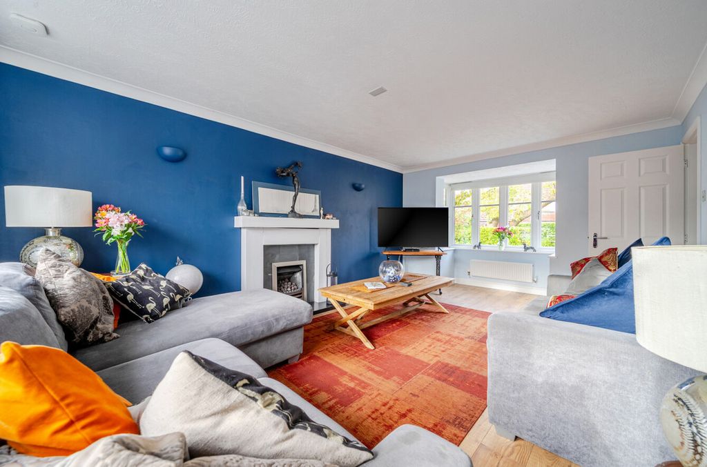 Property photo 3 of 21