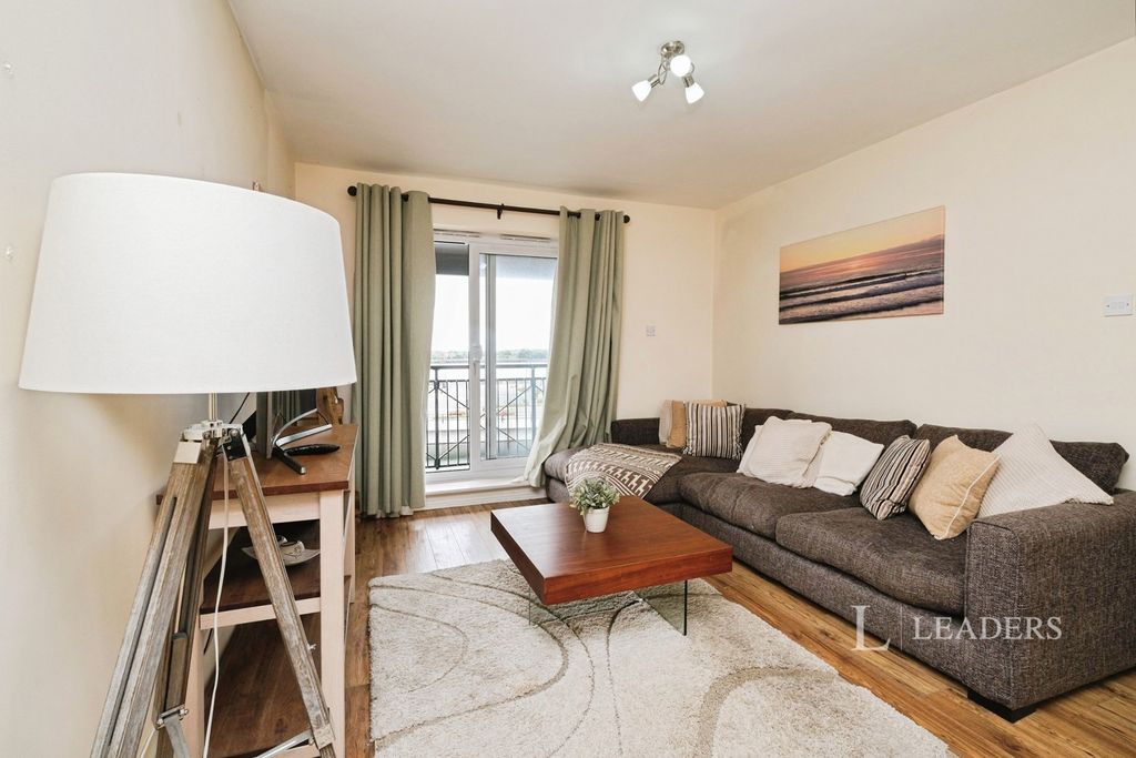 Property photo 2 of 18 Pbox-Img.Jpg