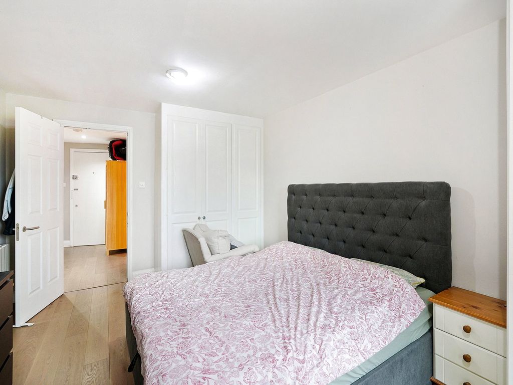 Property photo 3 of 13 7 Village Court