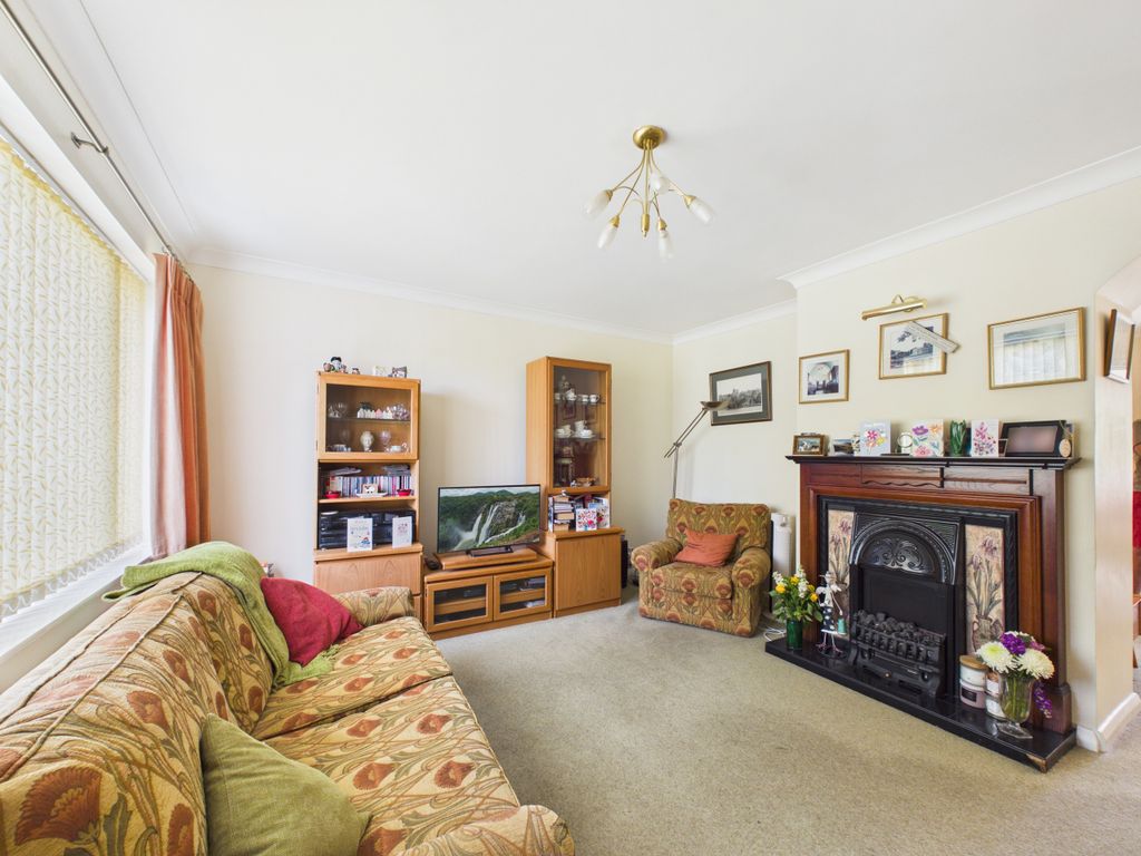 Property photo 3 of 15 Cam02536G0-Pr0120-Still019
