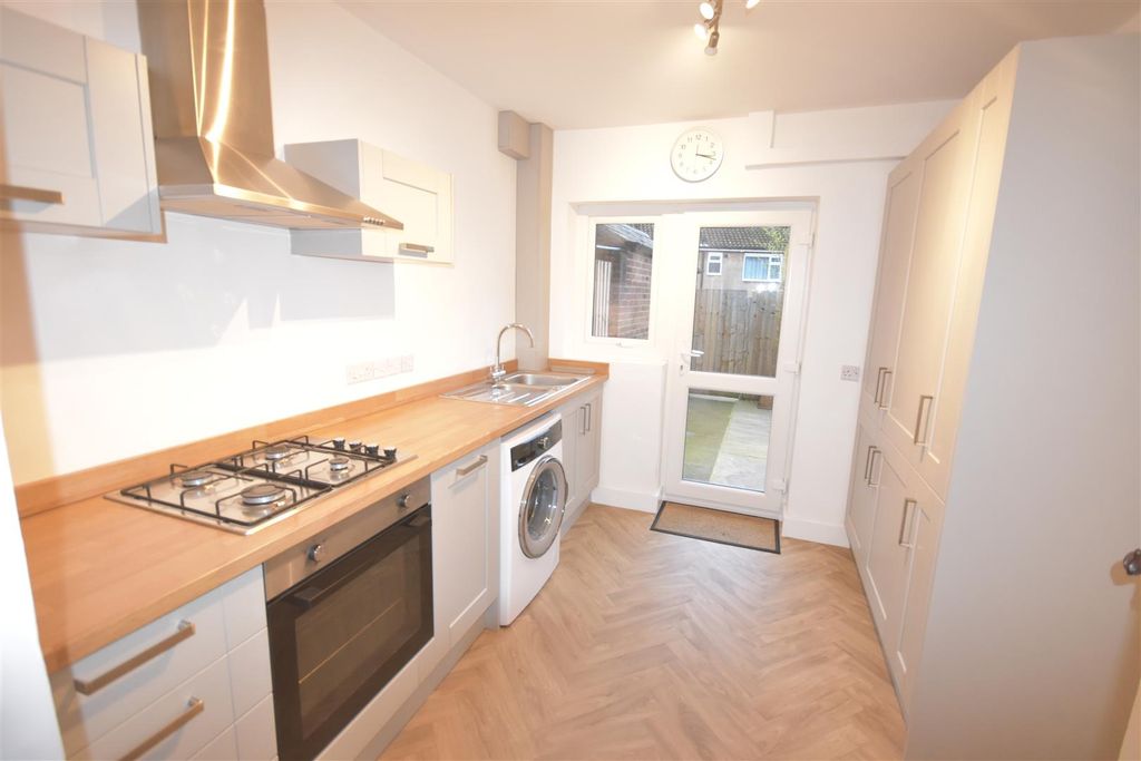 Property photo 2 of 11 m5.Jpg