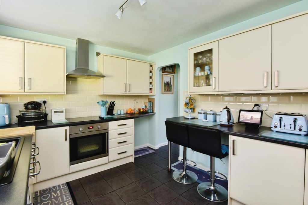 Property photo 3 of 13 Pbox-Img.Jpg