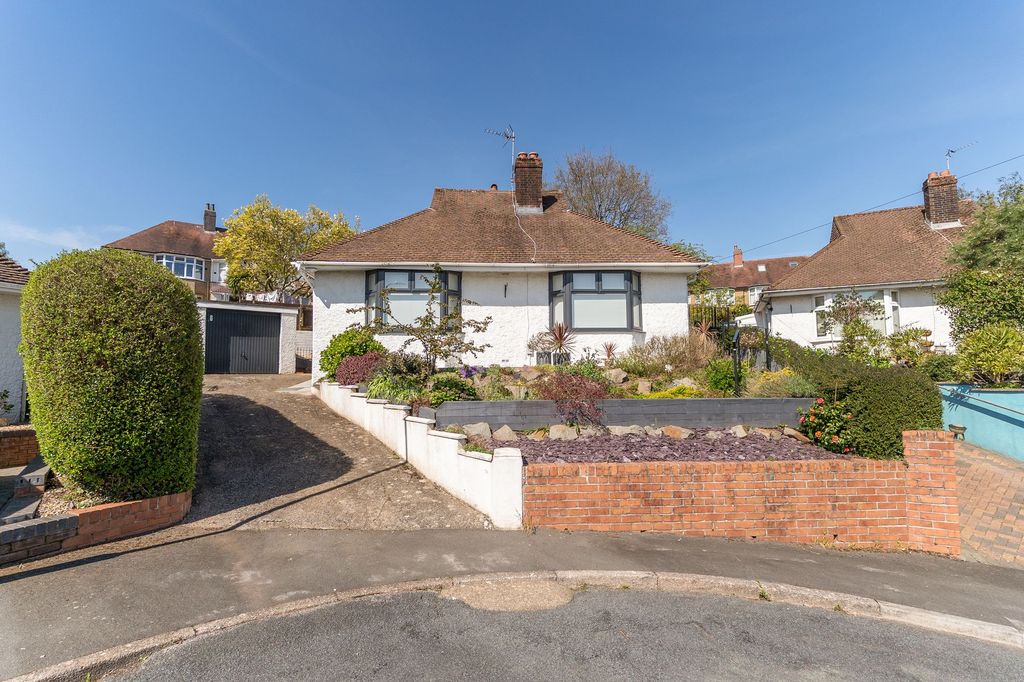 Property photo 1 of 22