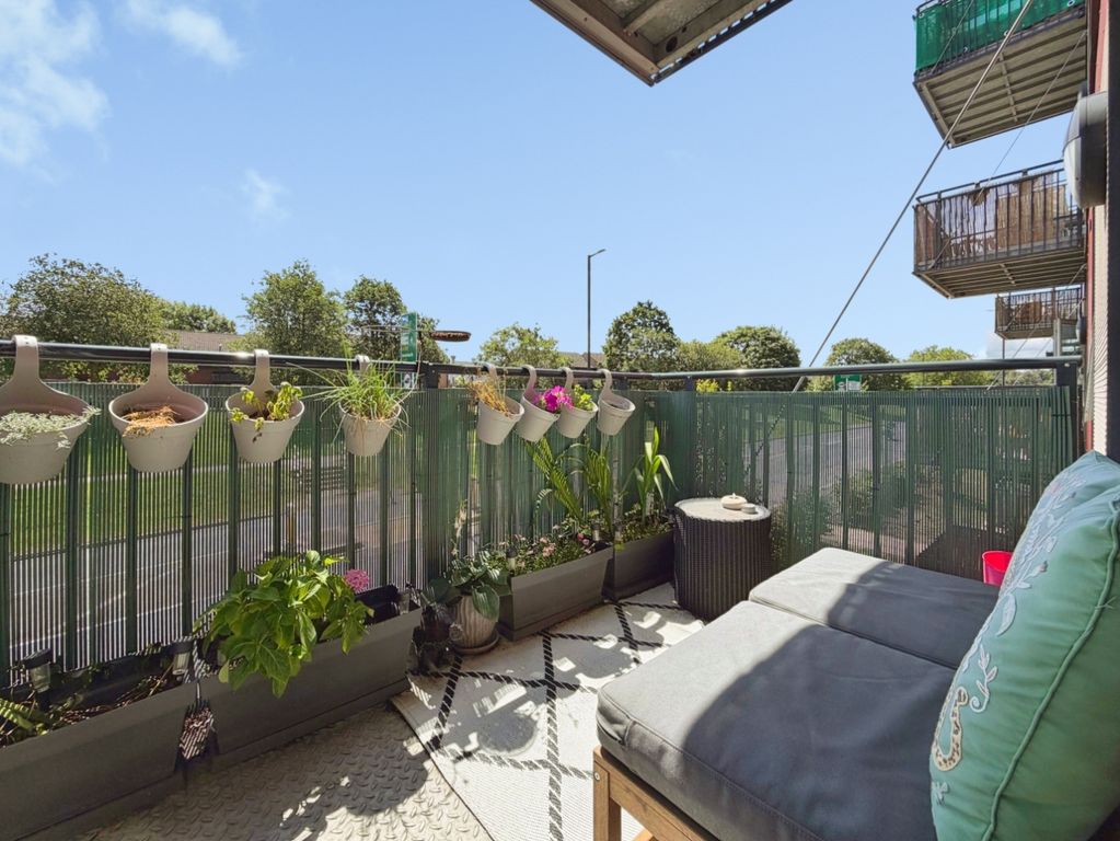 Property photo 2 of 18 Balcony