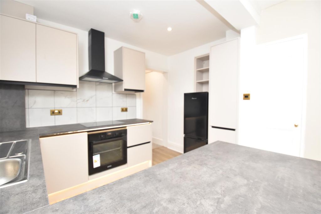 Property photo 2 of 10 Dsc_0568.Jpg