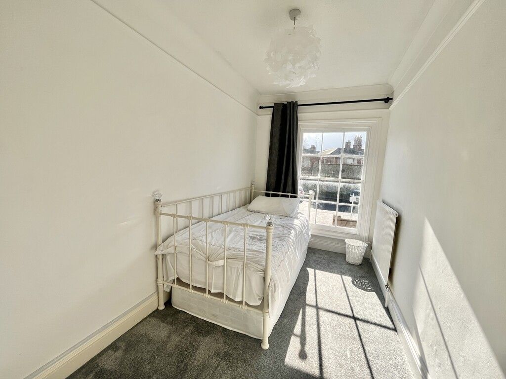 Property photo 3 of 9 Bedroom 2