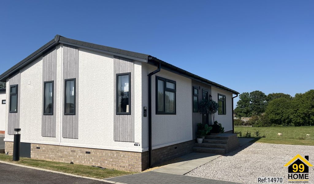 Property photo 3 of 14 Photo 2