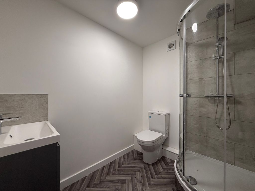 Property photo 3 of 4 Shower Room