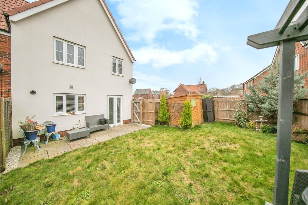 Property photo 3 of 16