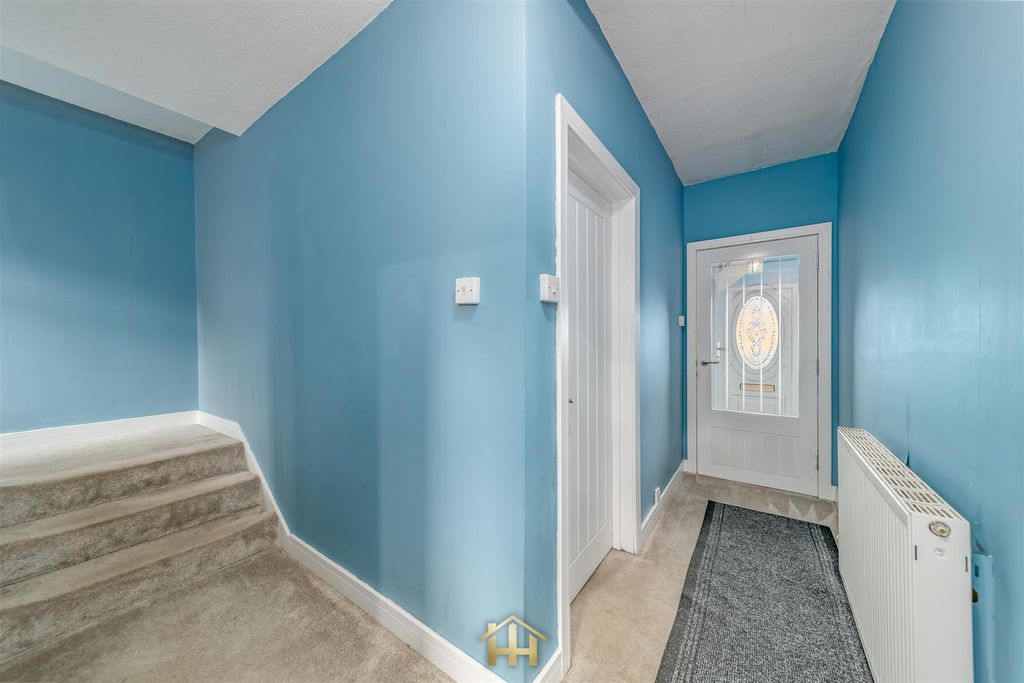 Property photo 3 of 22 24 Balgowan Ave 161225 Edit (28 Of 38).Jpg