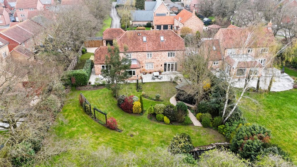 Property photo 3 of 40 Photo-2026-04-01-18-04-40[3]