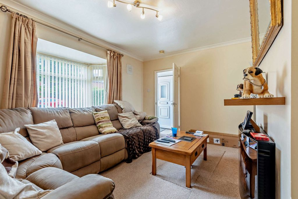 Property photo 3 of 22
