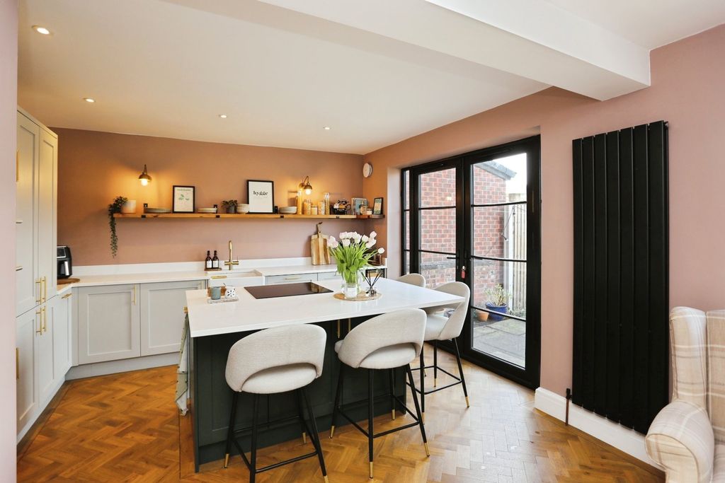 Property photo 3 of 23 Picture No. 08