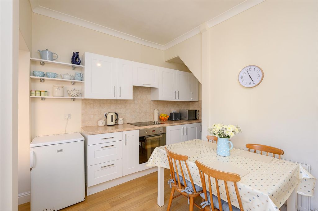 Property photo 3 of 11 Kitchen / Dining 2