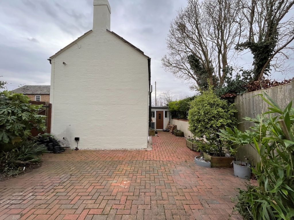 Property photo 2 of 2