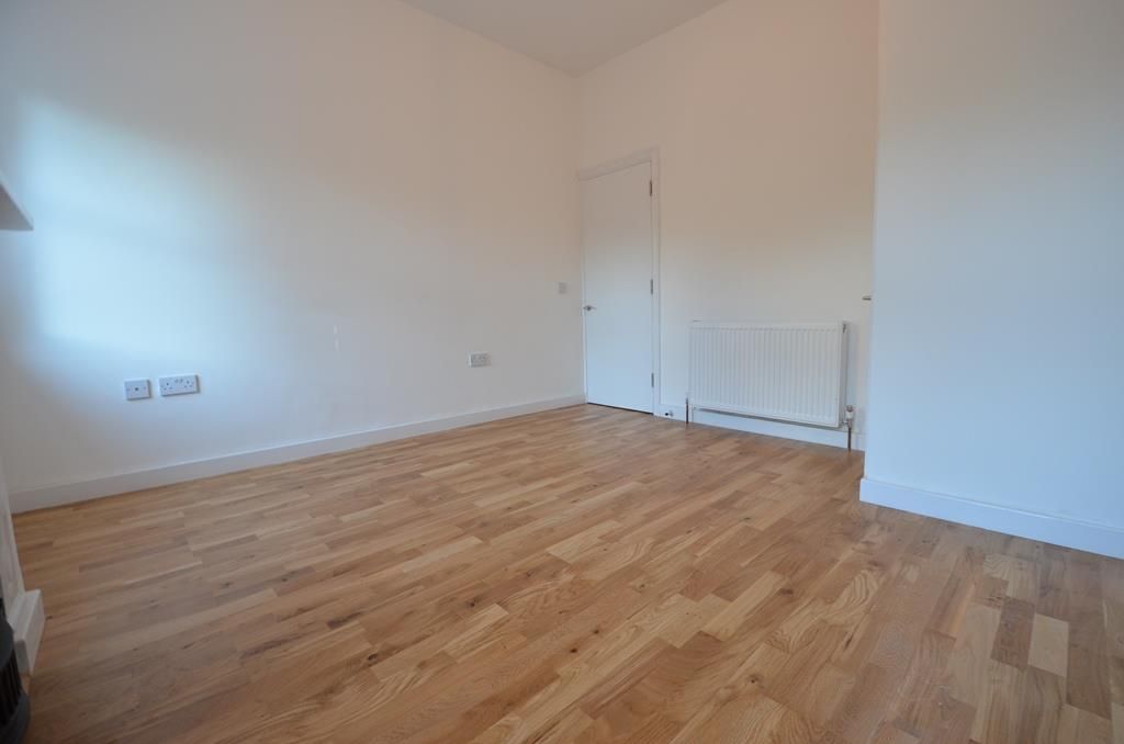 Property photo 3 of 11 Bedroom