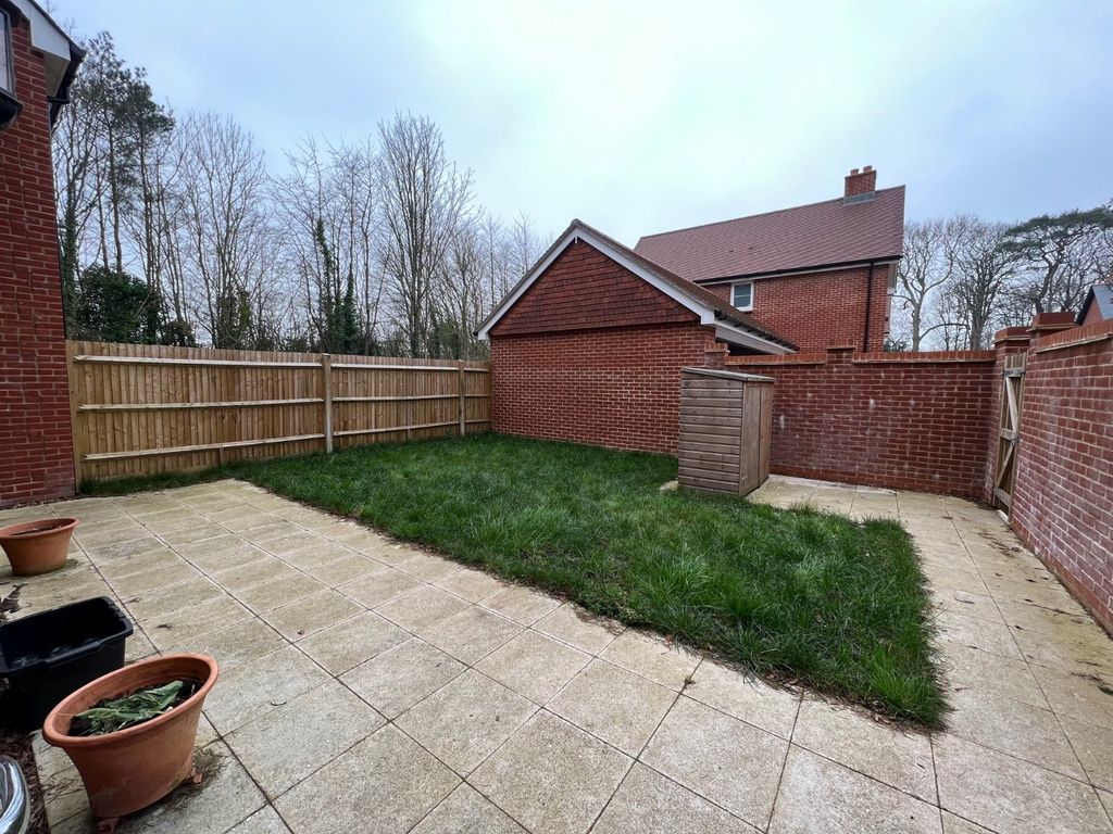 Property photo 3 of 11 Picture No. 18