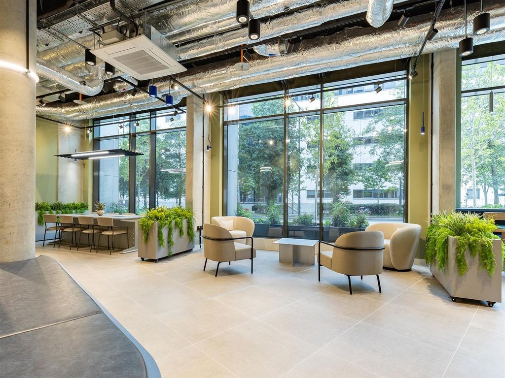 Property photo 1 of 25