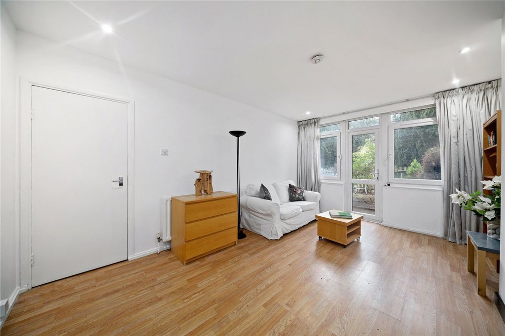 Property photo 3 of 10 Picture No. 09