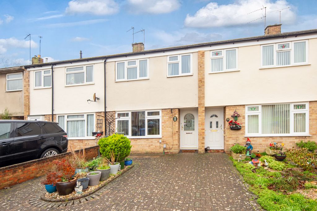 Property photo 1 of 18 Front