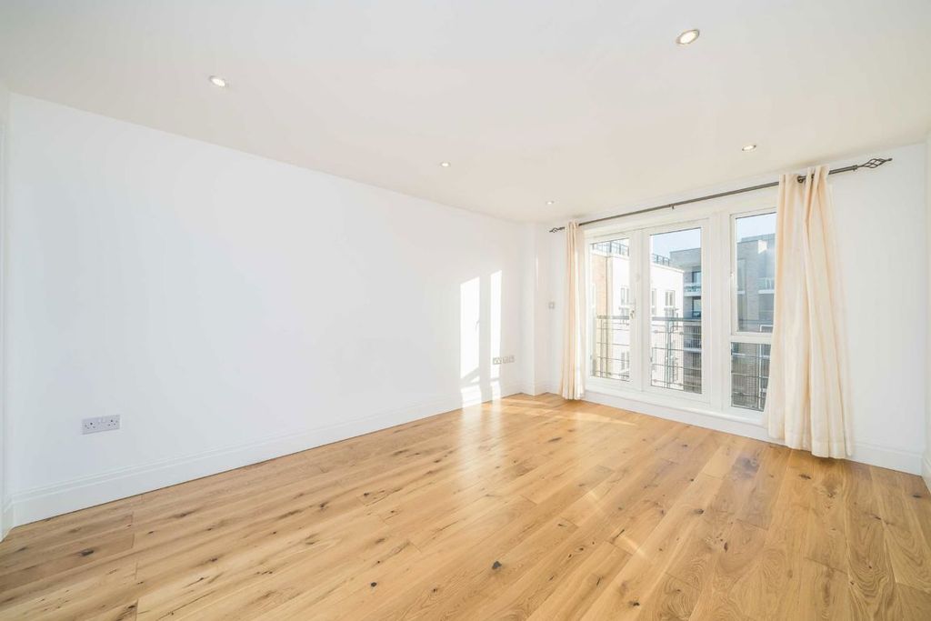 Property photo 2 of 5