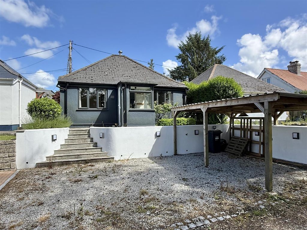Property photo 2 of 16
