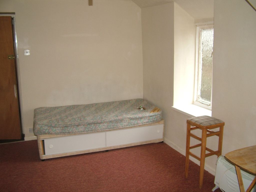 Property photo 2 of 3