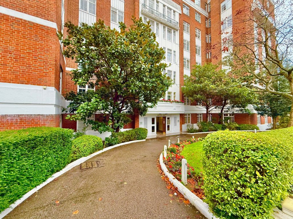 Property photo 2 of 11 Gallery