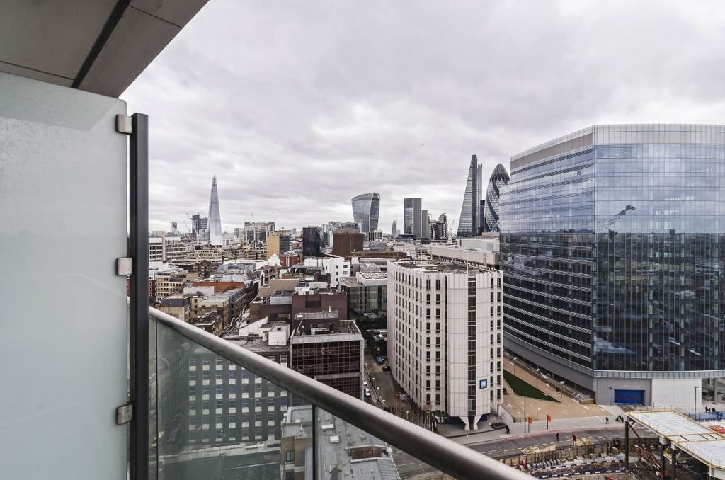 Property photo 3 of 6