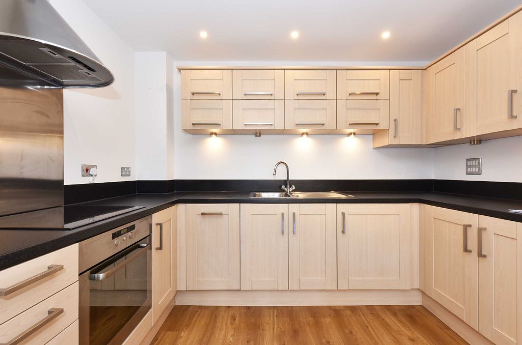 Property photo 3 of 9 Hov160017_04