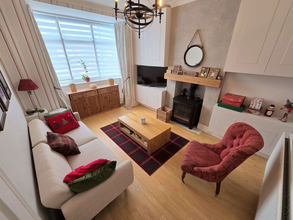 Property photo 2 of 18 Lounge A