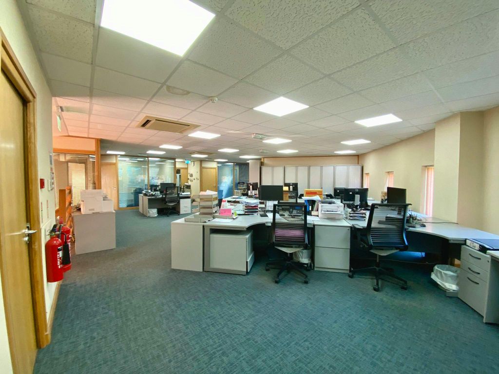 Property photo 3 of 8 Image 4