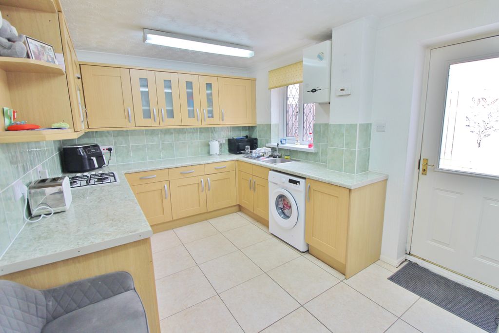 Property photo 2 of 14