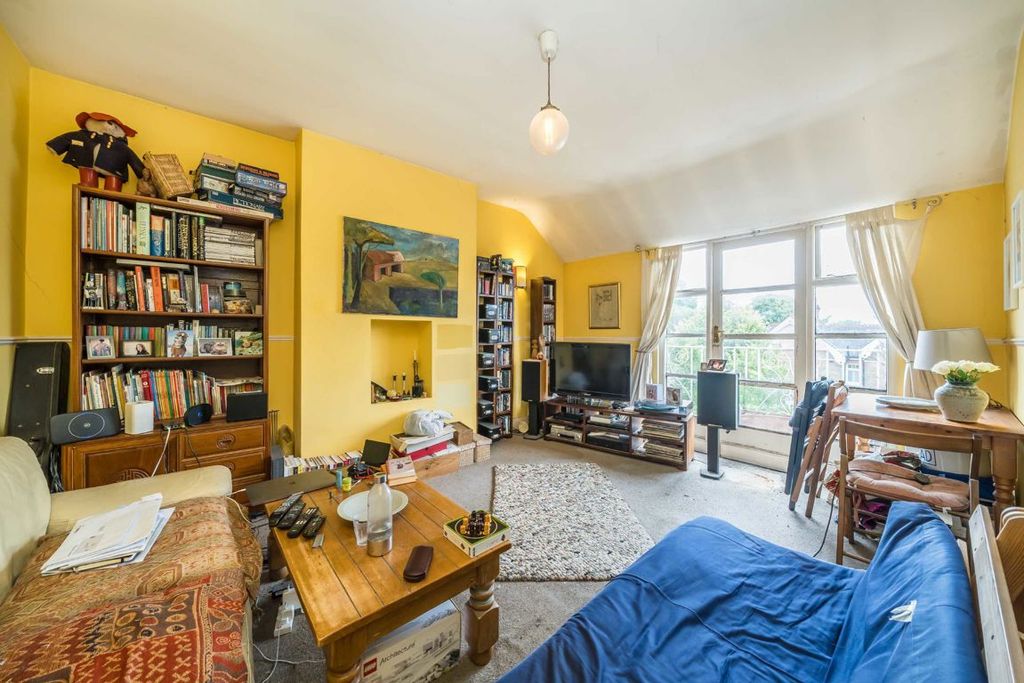Property photo 2 of 6
