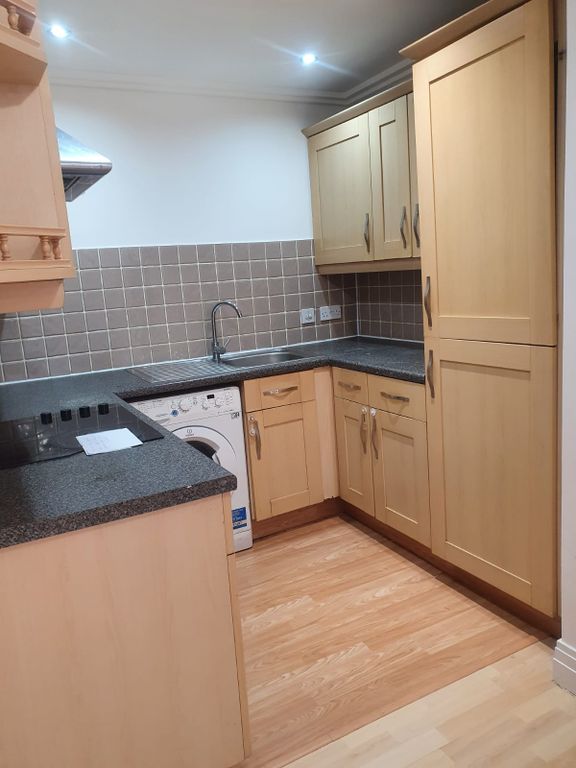 Property photo 1 of 9