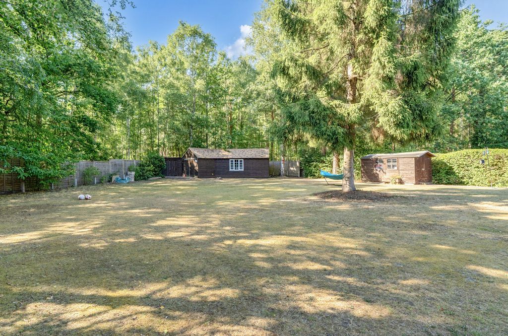 Property photo 3 of 29 1484292-28-6A47F1...