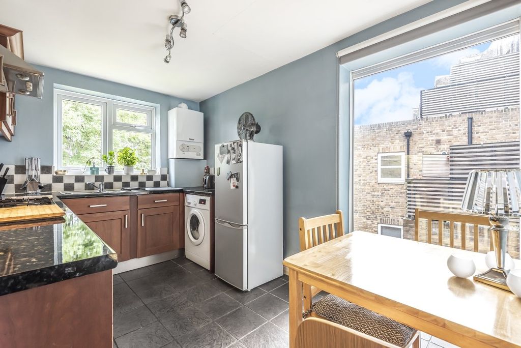 Property photo 2 of 7 537610 (4)