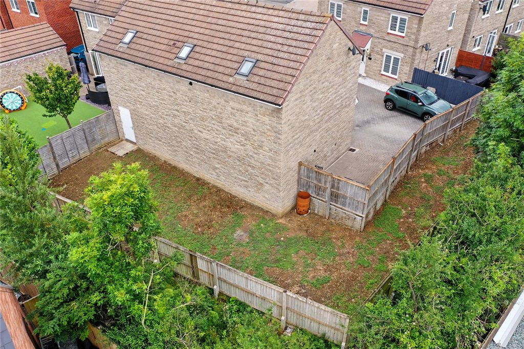 Property photo 3 of 15 Picture No. 17