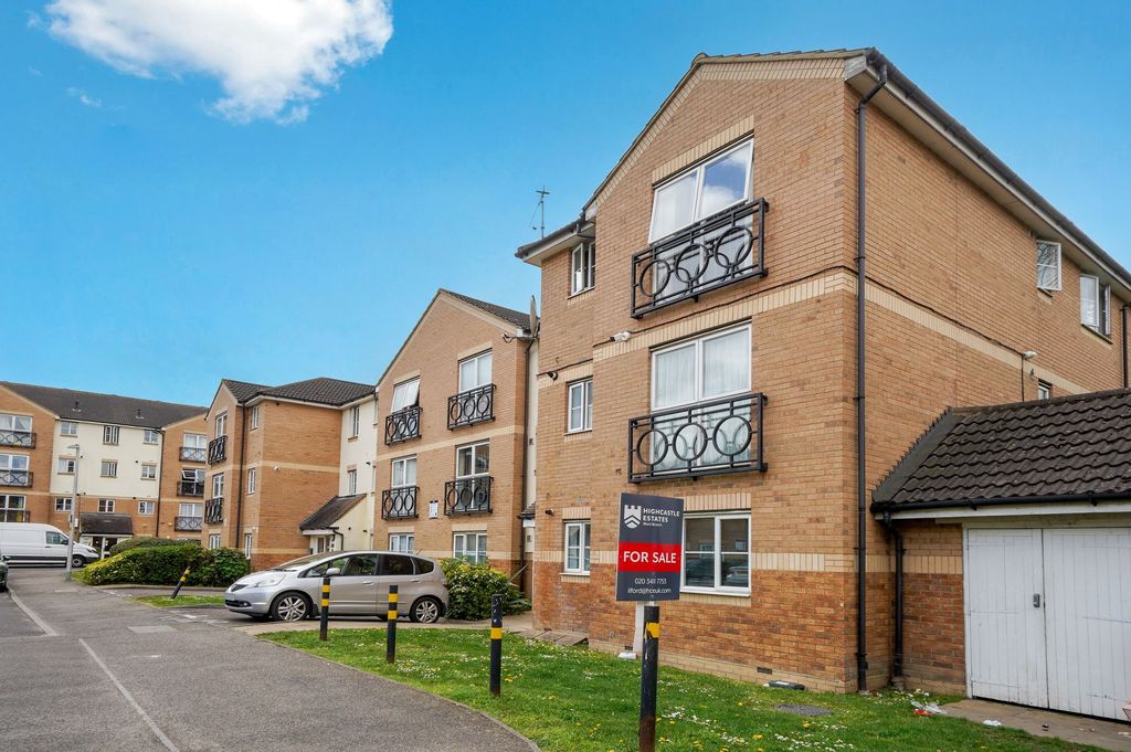 Property photo 1 of 15