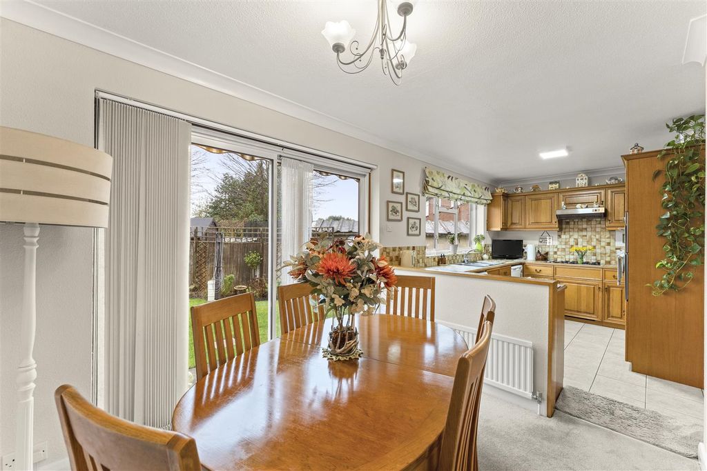 Property photo 3 of 21 5