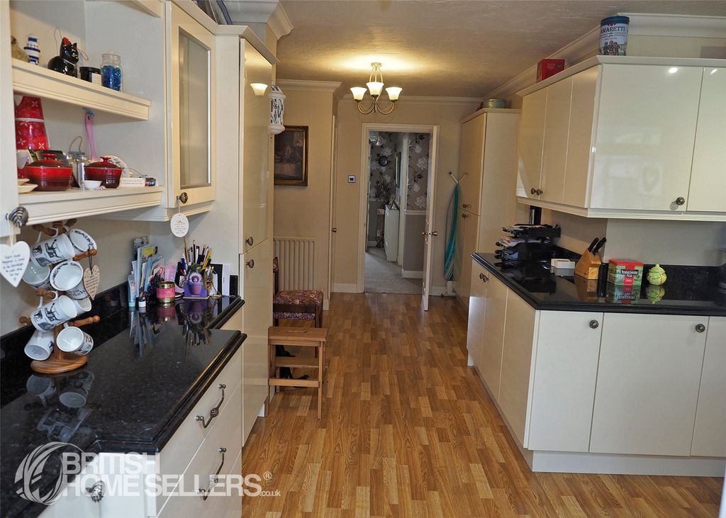 Property photo 3 of 34 Picture No. 08